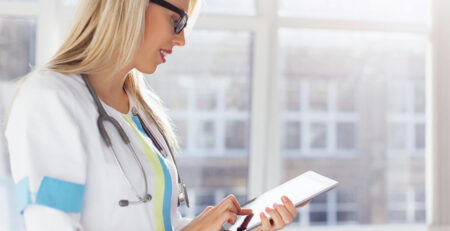 How Custom Healthcare Software Development is Revolutionizing the Medical Industry